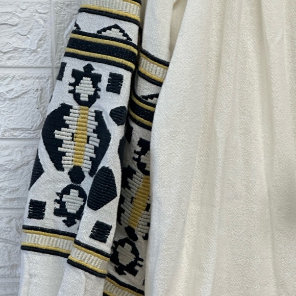 Free people size large embroidered dress - Picture 4 of 7